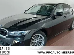 Black sapphire Gebraucht 2024 BMW 318 Comfort Edition Limousine | 37.999 € (Etwas zu teuer)