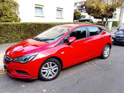 Rot Gebraucht 2016 Opel Astra Selection Limousine | 8.300 € (Guter Preis)