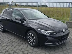 Deep black perleffekt Gebraucht 2021 VW Golf VIII Active Limousine | 20.600 € (Guter Preis)