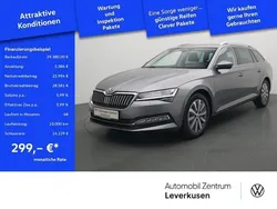 Grau / graphitgrau (metallic) Gebraucht 2023 Skoda Superb Style Kombi | 29.380 € (Fairer Preis)