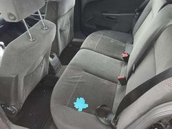 Schwarz Gebraucht 2004 Opel Astra Limousine | 2.000 € (Guter Preis)