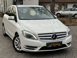 Weiß Gebraucht 2012 Mercedes B180 Van / Kleinbus | 10.990 € (Fairer Preis)