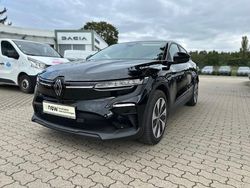 Grau Gebraucht 2023 Renault Mégane Evolution Limousine | 26.990 € (Guter Preis)