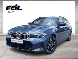 Arctic race blue Gebraucht 2024 BMW 330 M Sport Kombi | 44.970 € (Superpreis)