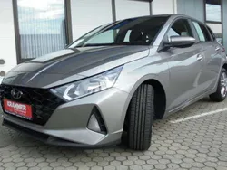 Brass Gebraucht 2023 Hyundai i20 Essential Kleinwagen | 16.990 € (Fairer Preis)