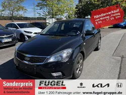 Zilinaschwarz met. Gebraucht 2010 Kia Ceed Limousine | 1.899 € (Guter Preis)