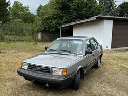 Grau Gebraucht 1988 Volvo 360 Limousine | 7.250 €