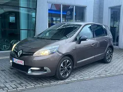 Braun Gebraucht 2014 Renault Scénic III Bose Edition Van / Kleinbus | 5.300 € (Fairer Preis)