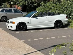 Weiß Gebraucht 2001 BMW 320 Cabriolet Cabrio | 3.500 € (Fairer Preis)