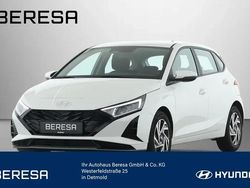 Weiß Neu 2025 Hyundai i20 Trend Limousine | 18.480 € (Guter Preis)