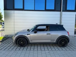 Grau Gebraucht 2021 Mini Cooper SE Kleinwagen | 17.999 € (Fairer Preis)