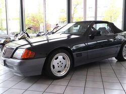 Blauschwarz 199 Gebraucht 1992 Mercedes SL300 AMG Cabrio | 26.999 €