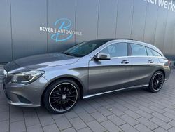 Grau Gebraucht 2015 Mercedes CLA220 Shooting Brake AMG line Kombi | 19.490 € (Fairer Preis)