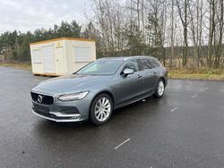 Grau Gebraucht 2018 Volvo V90 Momentum Kombi | 13.500 €