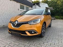 Braun Gebraucht 2017 Renault Scénic IV Bose Edition Van / Kleinbus | 9.900 € (Guter Preis)