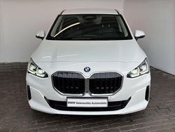 Weiß Gebraucht 2023 BMW 218 Active Tourer Van / Kleinbus | 23.666 € (Superpreis)