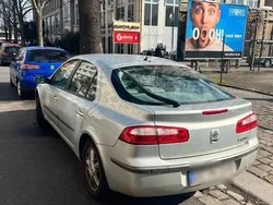 Silber Gebraucht 2003 Renault Laguna II Limousine | 1.200 €