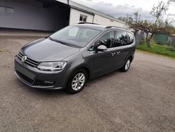 Grau Gebraucht 2017 VW Sharan Highline Van / Kleinbus | 18.500 € (Fairer Preis)