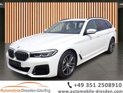 Weiß (alpinweiss 3) Gebraucht 2022 BMW 530 Shadowline Kombi | 39.980 € (Fairer Preis)