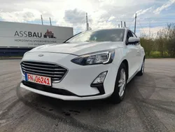 Weiß Gebraucht 2020 Ford Focus Cool & Connect Limousine | 8.990 € (Guter Preis)