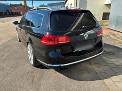 Schwarz Gebraucht 2011 VW Passat Individual Kombi | 8.750 € (Etwas zu teuer)