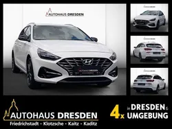 Weiß (serenity white / mic) Neu 2024 Hyundai i30 Advantage Kombi | 21.980 € (Guter Preis)