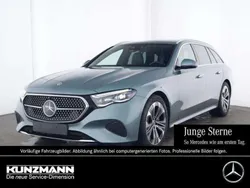 Verdesilber metallic Gebraucht 2024 Mercedes E300 Avantgarde Kombi | 49.780 € (Superpreis)