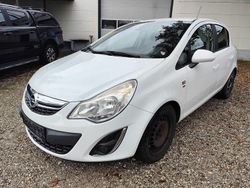 Weiß Gebraucht 2011 Opel Corsa Satellite Kleinwagen | 2.990 € (Superpreis)