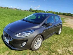 Grau Gebraucht 2018 Ford Fiesta Titanium Kleinwagen | 12.650 € (Fairer Preis)