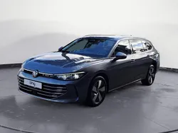 Grau Gebraucht 2025 VW Passat Elegance Kombi | 43.330 € (Guter Preis)