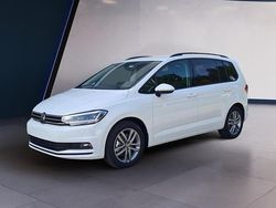 Pure white Gebraucht 2025 VW Touran Comfortline Van / Kleinbus | 36.440 € (Fairer Preis)
