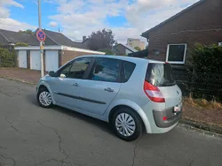Silber Gebraucht 2004 Renault Scénic II Dynamique Van / Kleinbus | 1.500 € (Guter Preis)