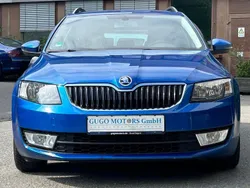 Blau Gebraucht 2015 Skoda Octavia Kombi | 13.299 € (Fairer Preis)