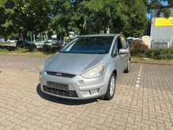 Grau Gebraucht 2007 Ford S-MAX S Van / Kleinbus | 2.600 € (Fairer Preis)