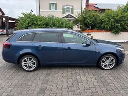 Blau Gebraucht 2015 Opel Insignia Innovation Kombi | 8.300 € (Guter Preis)