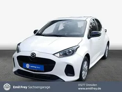 Lunar white Gebraucht 2025 Mazda 2 Center-Line Limousine | 19.790 € (Guter Preis)