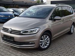 Beige Gebraucht 2018 VW Touran Comfortline Van / Kleinbus | 15.800 € (Fairer Preis)