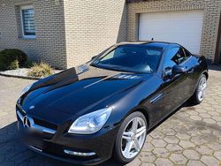 Schwarz Gebraucht 2015 Mercedes SLK200 Cabrio | 16.200 € (Fairer Preis)