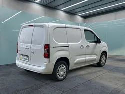 Weiß Gebraucht 2024 Opel Combo-e Life | 30.699 € (Teuer)