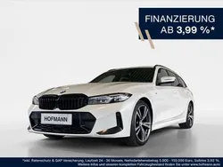 Mineralweiß metallic Gebraucht 2023 BMW 320 M Sport Kombi | 41.926 € (Fairer Preis)
