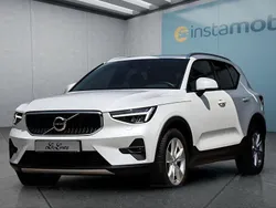 Weiß Gebraucht 2024 Volvo XC40 Core SUV | 34.649 € (Guter Preis)