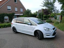Weiß Gebraucht 2011 Ford S-MAX Titanium S Van / Kleinbus | 8.000 €