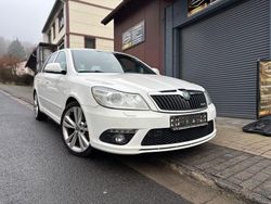 Weiß Gebraucht 2012 Skoda Octavia RS Kombi | 4.300 € (Guter Preis)