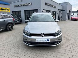 Silber Gebraucht 2018 VW Golf Sportsvan Join Van / Kleinbus | 14.990 € (Fairer Preis)