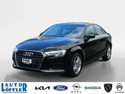 Grau Gebraucht 2019 Audi A3 Limousine | 19.949 € (Guter Preis)