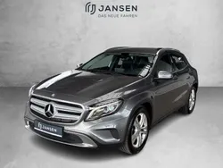 Grau Gebraucht 2016 Mercedes GLA180 Urban SUV | 16.990 € (Guter Preis)