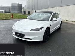 Weiß Gebraucht 2024 Tesla Model 3 Long Range RWD Limousine | 41.700 € (Fairer Preis)