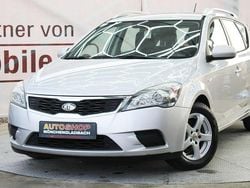 Silber Gebraucht 2010 Kia Ceed Sportswagon Kombi | 1.650 € (Guter Preis)