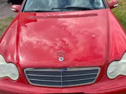 Rot Gebraucht 2003 Mercedes C220 Kombi | 1.650 €