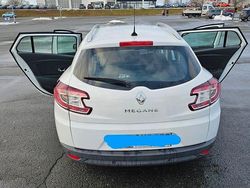 Weiß Gebraucht 2013 Renault Mégane GrandTour Dynamique Kombi | 5.000 € (Fairer Preis)